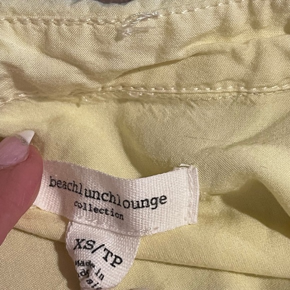 BeachLunchLounge Women’s Pale Yellow Sleeveless Button Down Tie Waist Shirt XS - Picture 8 of 8